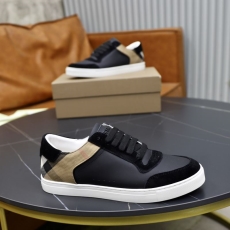 Burberry Low Shoes